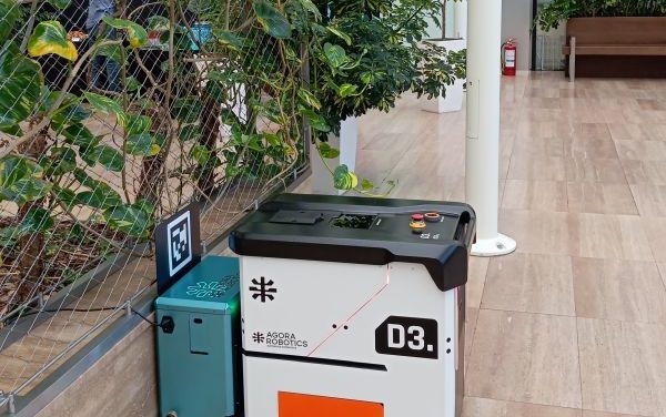 Primul robot autonom industrial dezvoltat şi produs în România